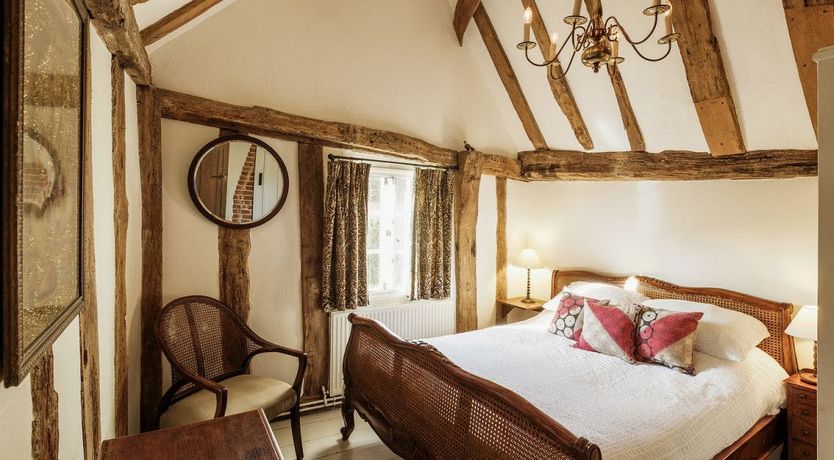 Photo of The Old Apple Tree