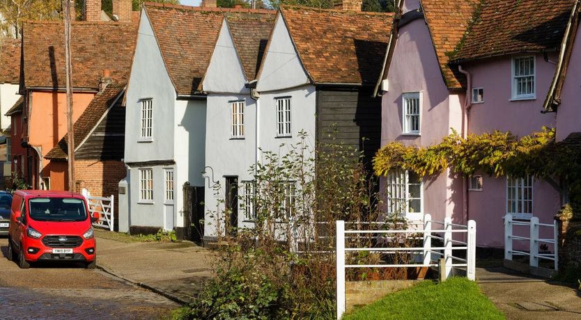 Photo of The Old Apple Tree