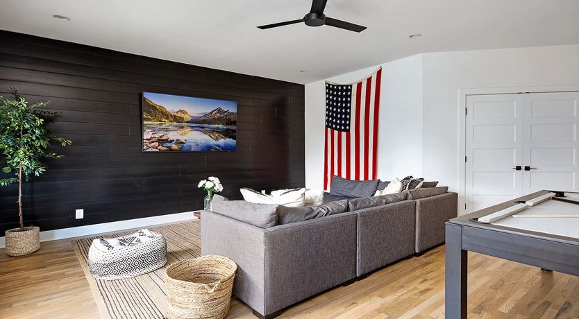 Photo of Southern Serenade