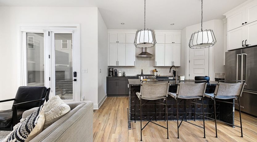 Photo of Southern Serenade