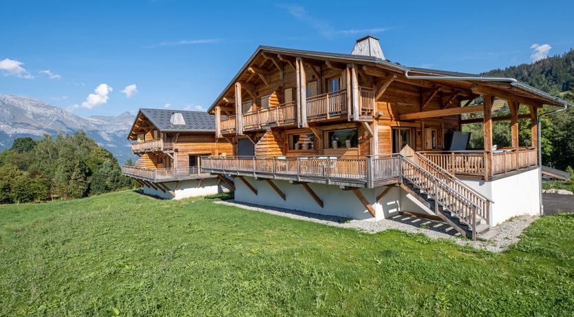 Photo of Snow & Pine