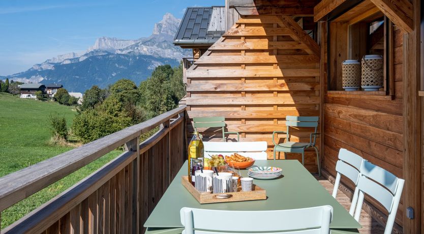 Photo of Snow & Pine