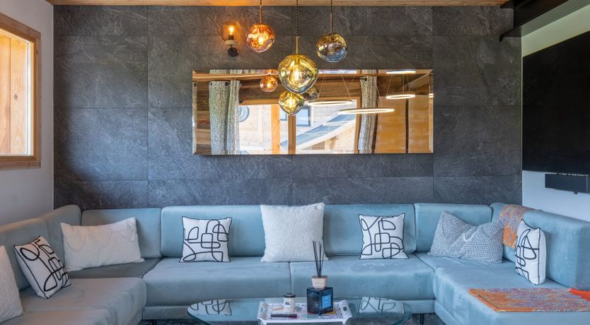 Photo of Snow & Pine