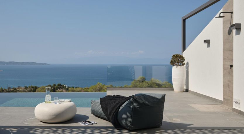 Photo of The Ray of Light