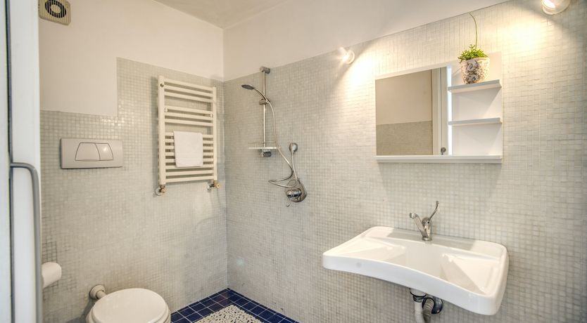 Photo of Roman Reflection