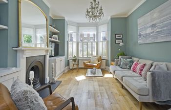Charming Victorian Delight Holiday Cottage