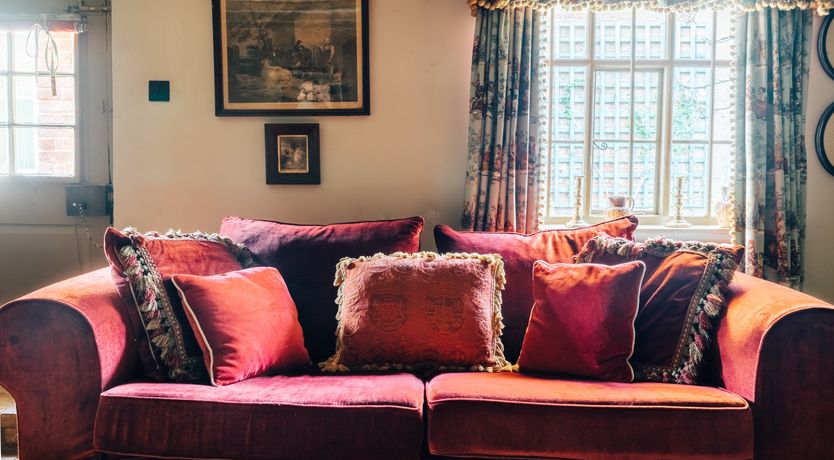 Photo of Jacobean Gem