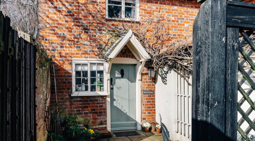 Photo of Jacobean Gem