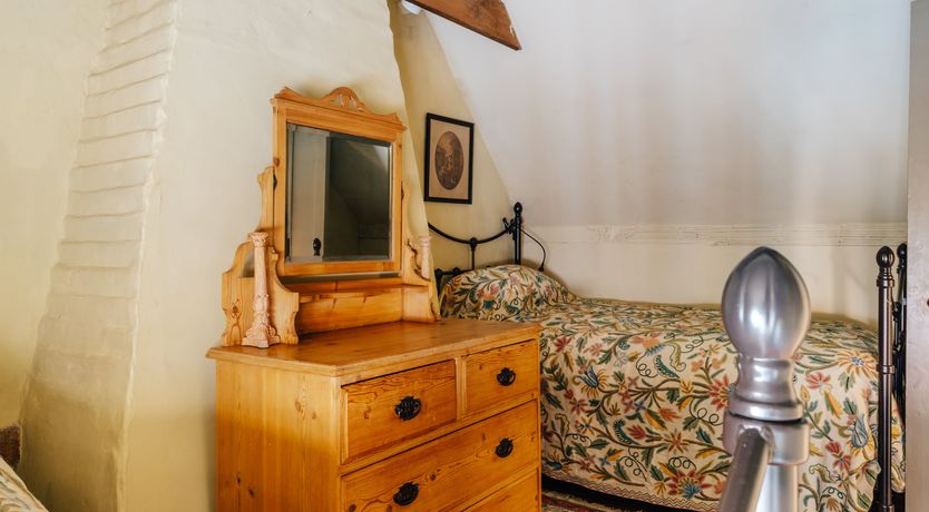 Photo of Jacobean Gem