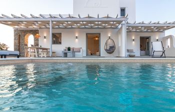 Naxos Nirvana Villa