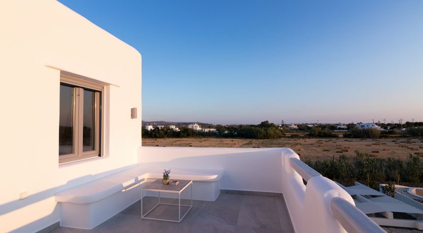 Photo of Naxos Nirvana