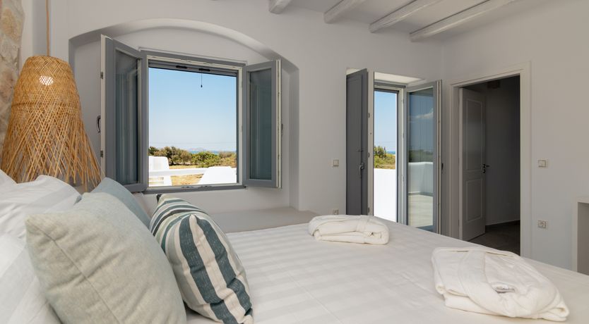 Photo of Naxos Nirvana