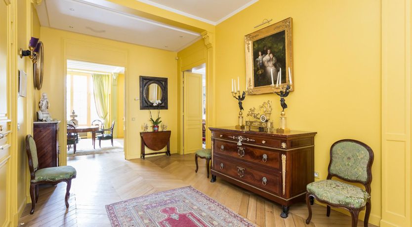 Photo of Monsieur Jaune