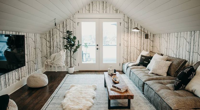 Photo of City-Side Farmhouse