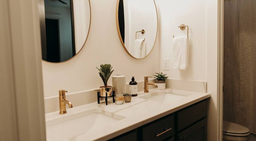 Photo of City-Side Farmhouse