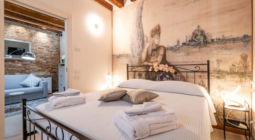 Photo of Venice's Loredan