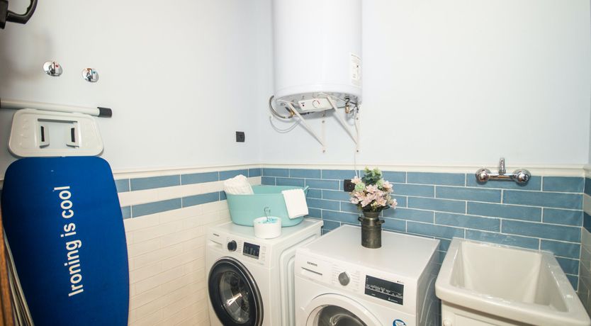 Photo of Mountain View Oasis