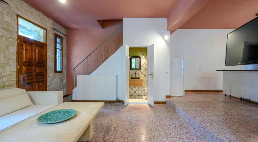 Photo of Lampini Blush