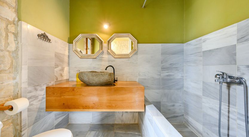 Photo of Lampini Blush