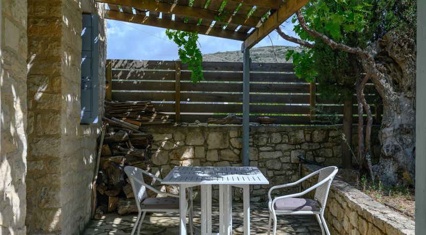 Photo of Lampini Blush