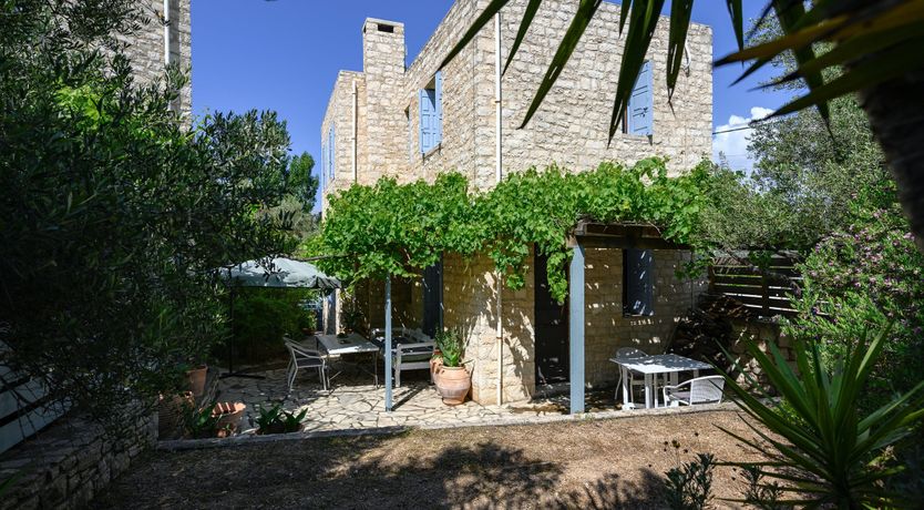 Photo of Lampini Blush