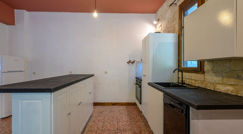 Photo of Lampini Blush