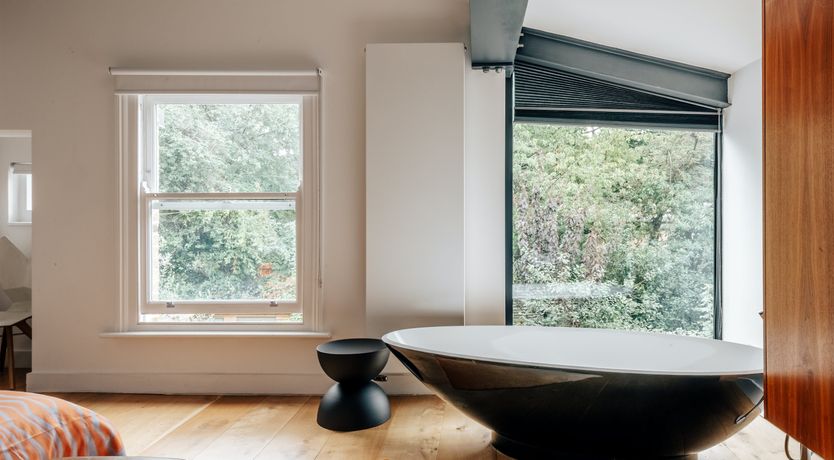 Photo of The Royal Charm