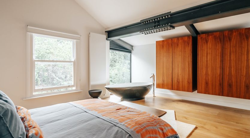 Photo of The Royal Charm