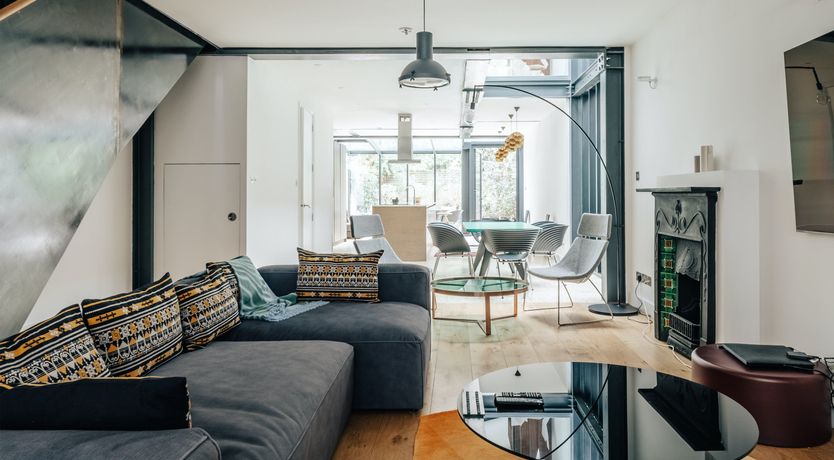 Photo of The Royal Charm