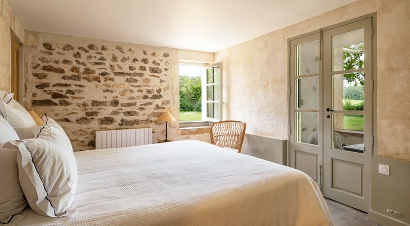 Photo of Grace & Mouries