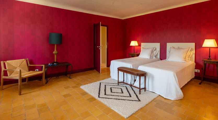 Photo of Grace & Mouries