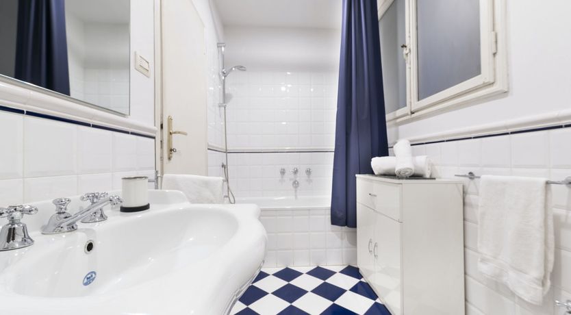 Photo of The Florentine Light