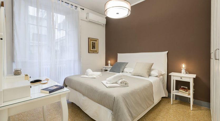 Photo of The Florentine Light