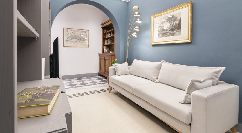 Photo of The Florentine Light