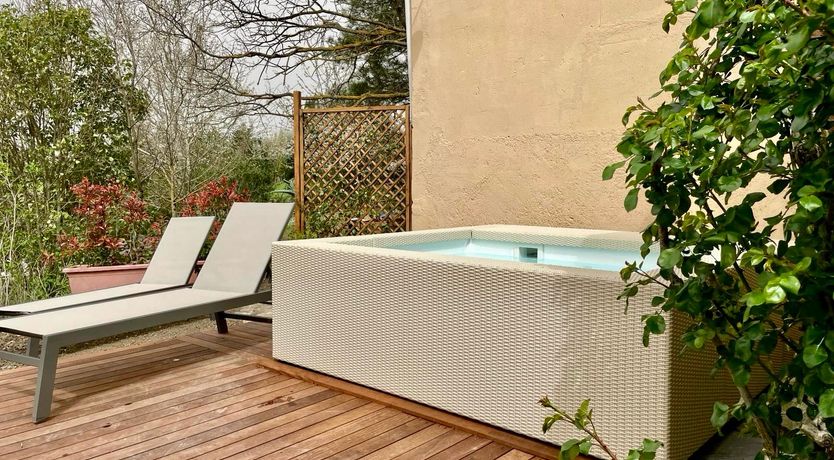 Photo of Groves & Vines