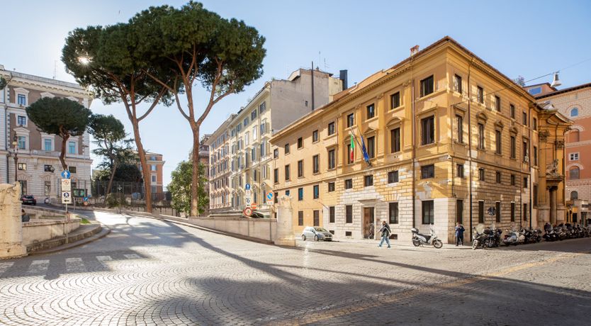 Photo of Opera Glass