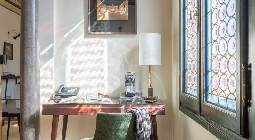 Photo of Opera Glass