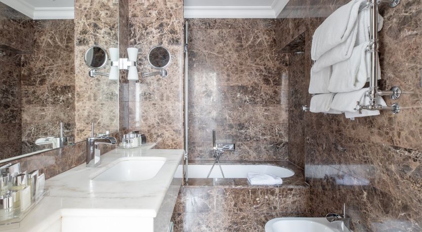 Photo of Opera Glass