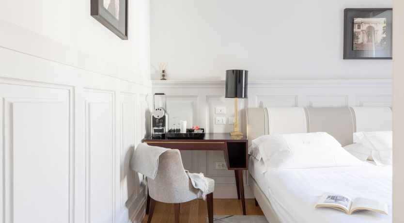 Photo of Opera Glass