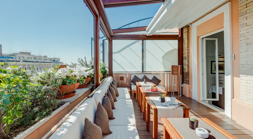 Photo of Opera Glass