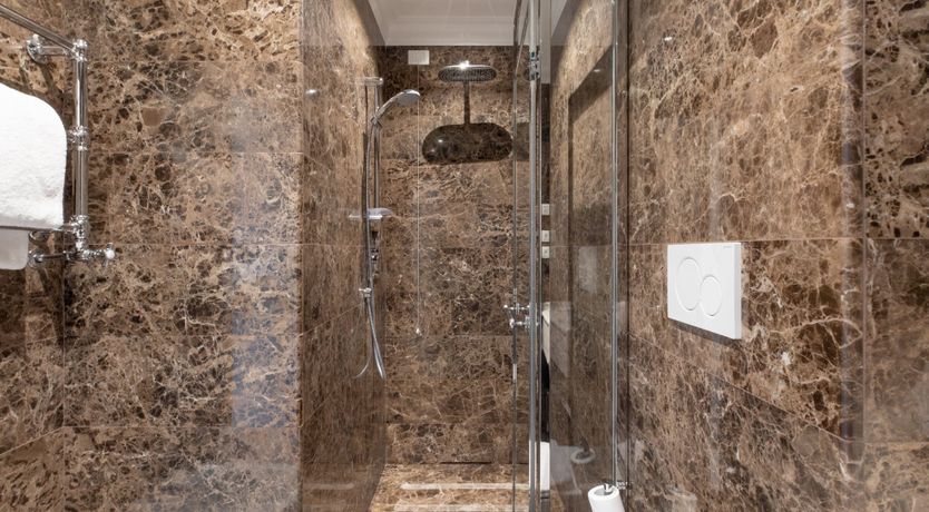 Photo of Opera Glass