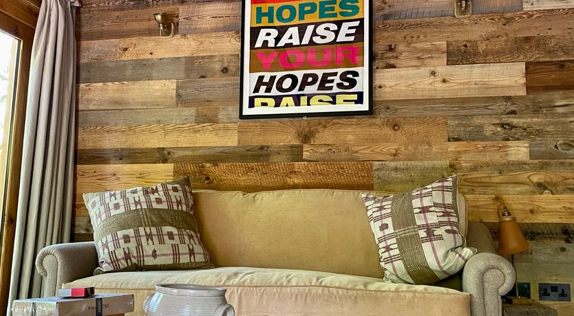 Photo of The Artful Bee