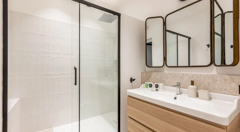 Photo of Parisian Paradise