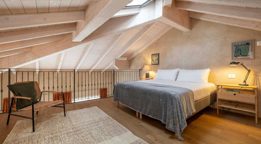 Photo of Pink Frizzled Hair