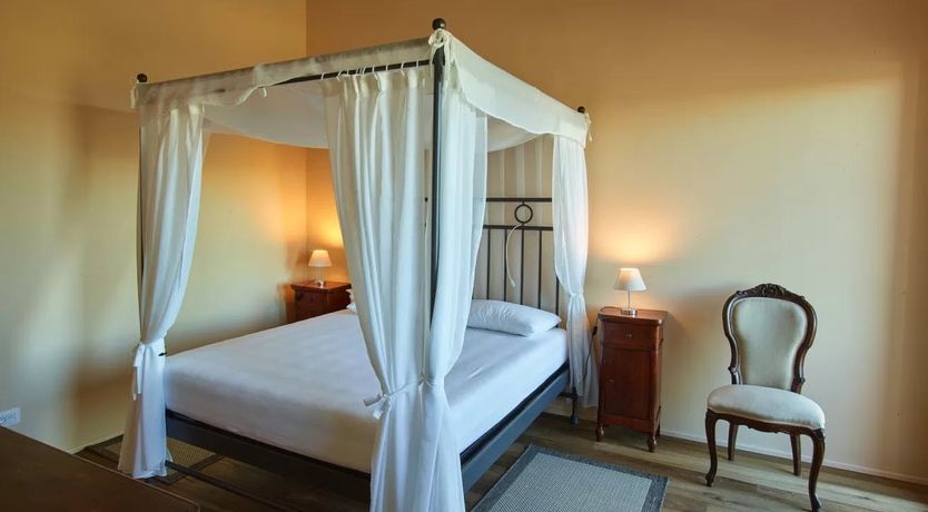 Photo of The Tuscan Star