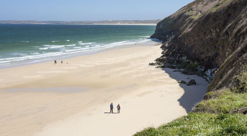 Photo of She's a Bay Dreamer