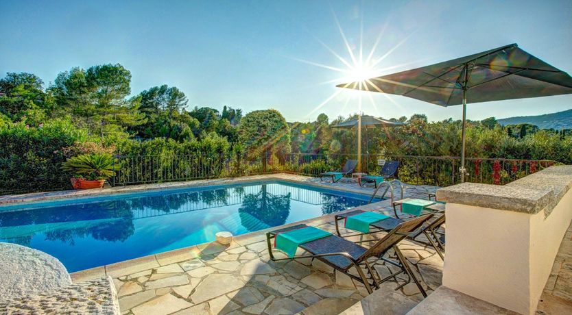 Photo of Pine & Stone