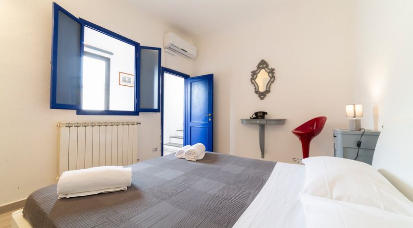 Photo of Florentine Charm