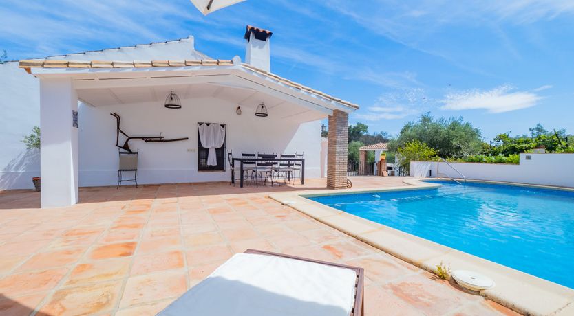 Photo of Olive Echoes