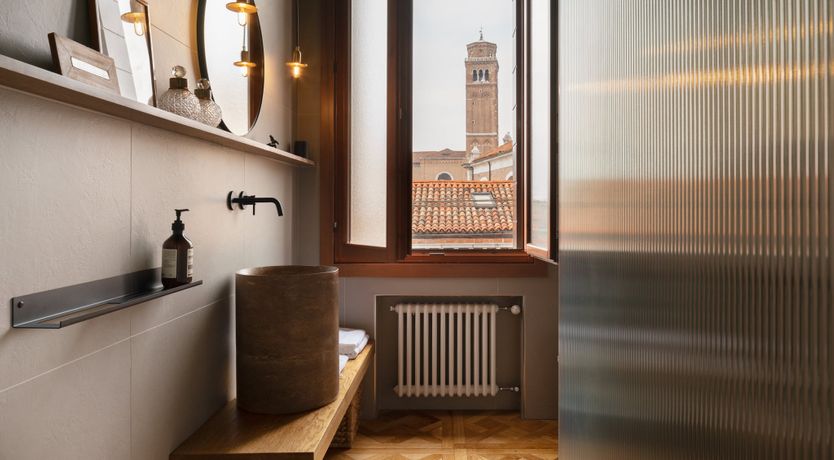 Photo of The Venetian Flower